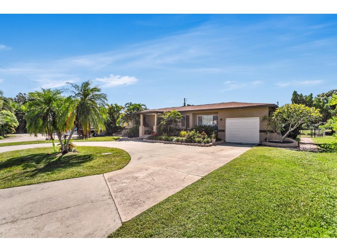 4864 Lake Charles Drive N Kenneth City FL 33709 TB8437285 image13