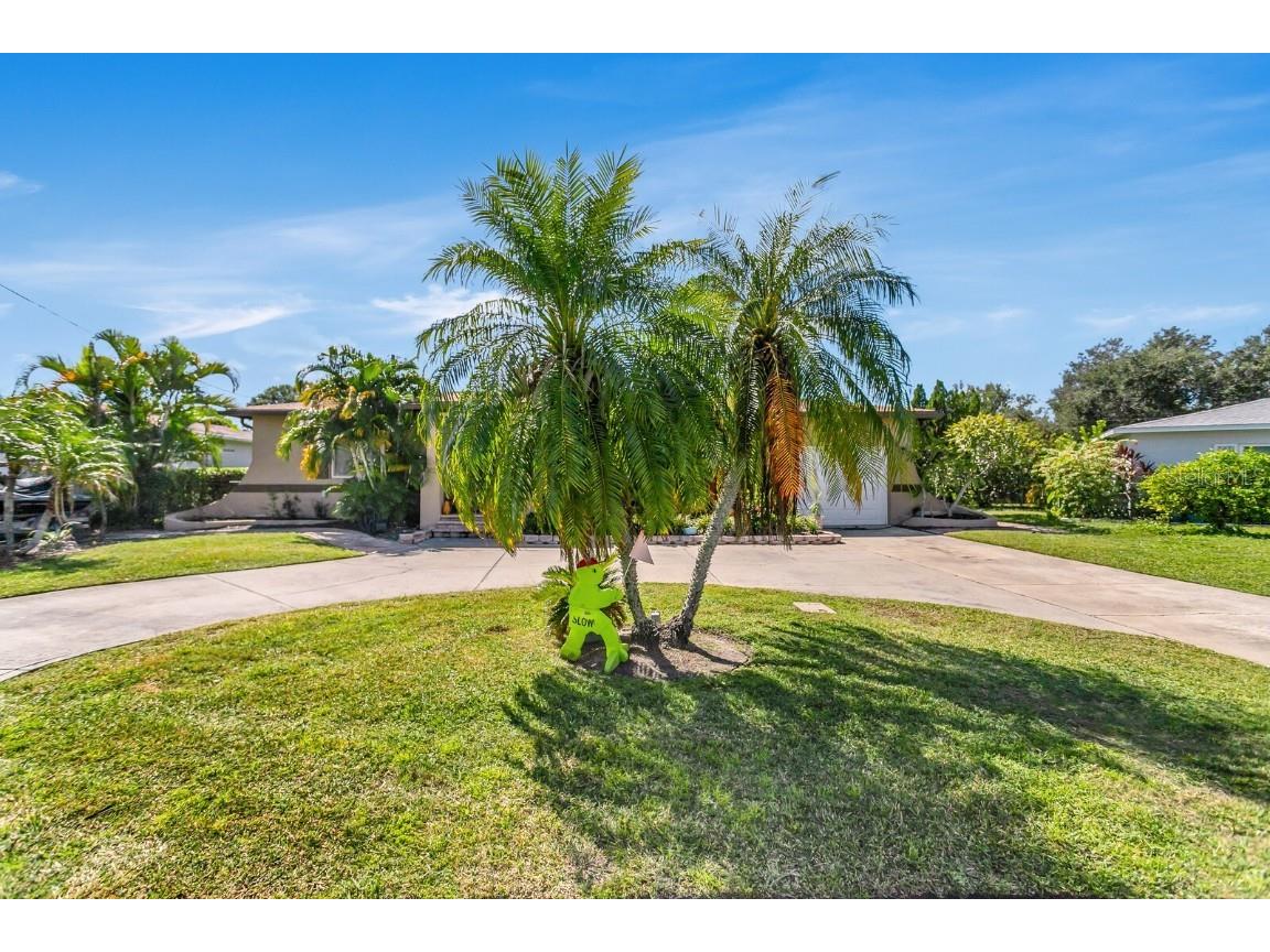 4864 Lake Charles Drive N Kenneth City FL 33709 TB8437285 image14