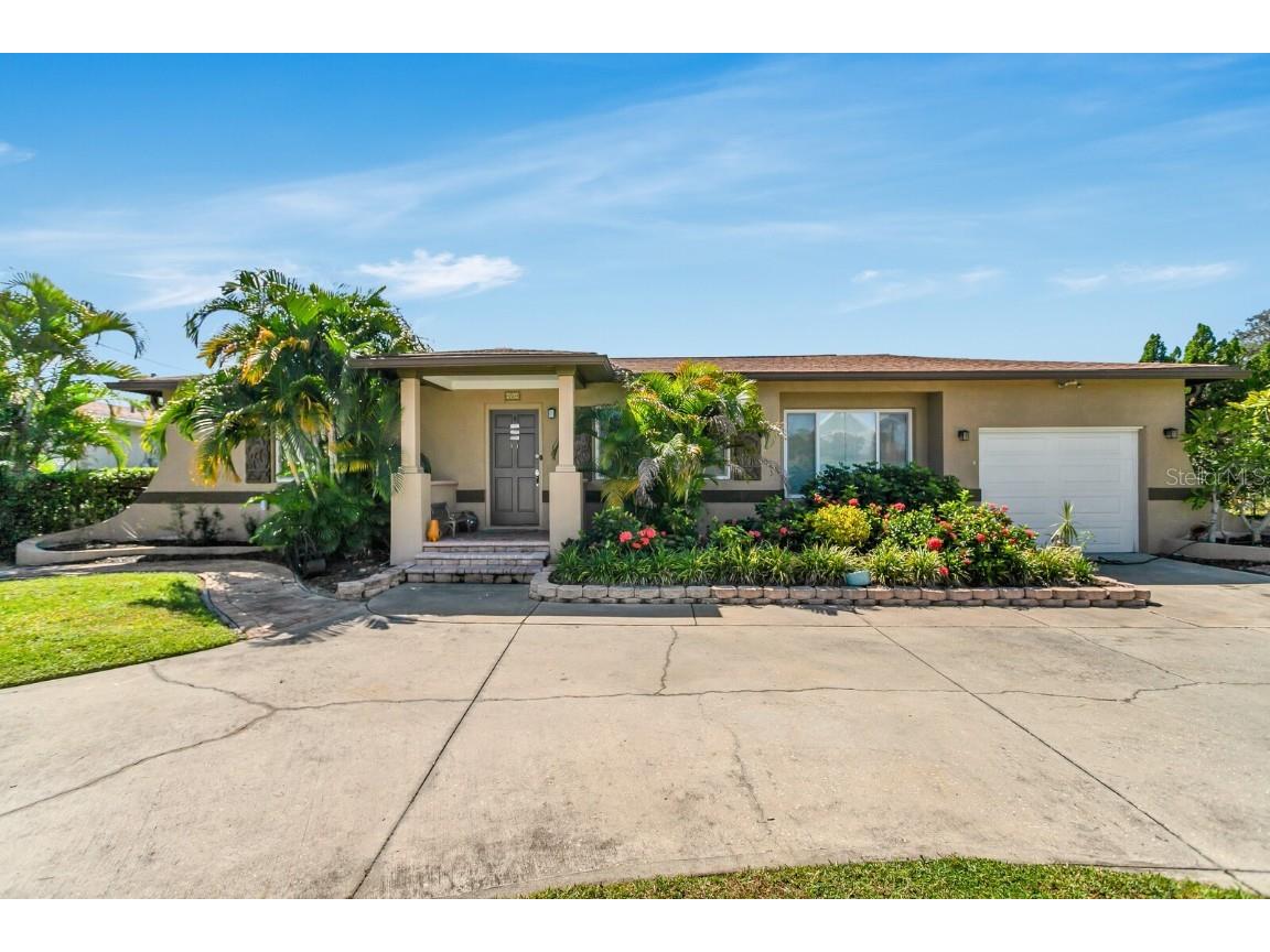 4864 Lake Charles Drive N Kenneth City FL 33709 TB8437285 image2