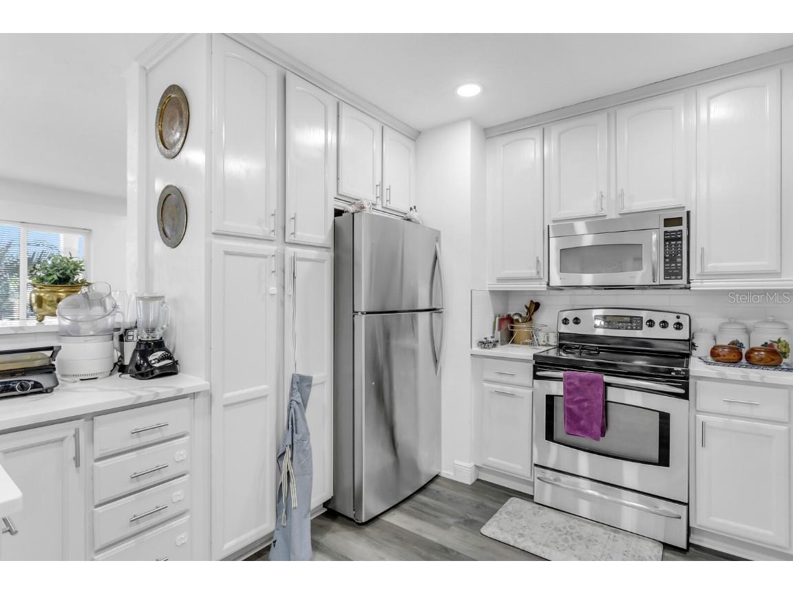 4864 Lake Charles Drive N Kenneth City FL 33709 TB8437285 image6