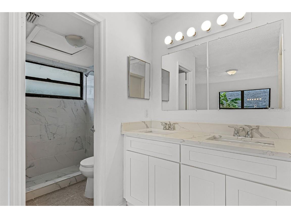 4864 Old Oak Tree Court Orlando FL 32808 O6340200 image2