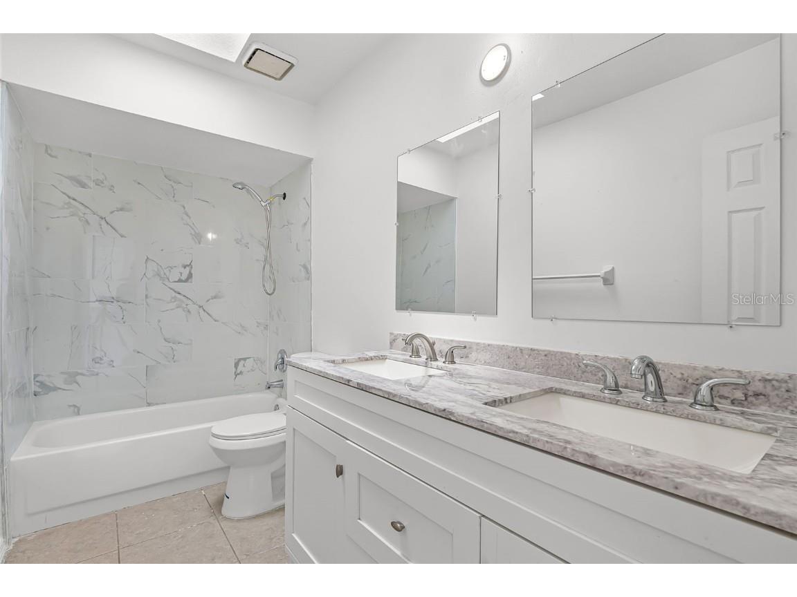 4864 Old Oak Tree Court Orlando FL 32808 O6340200 image5