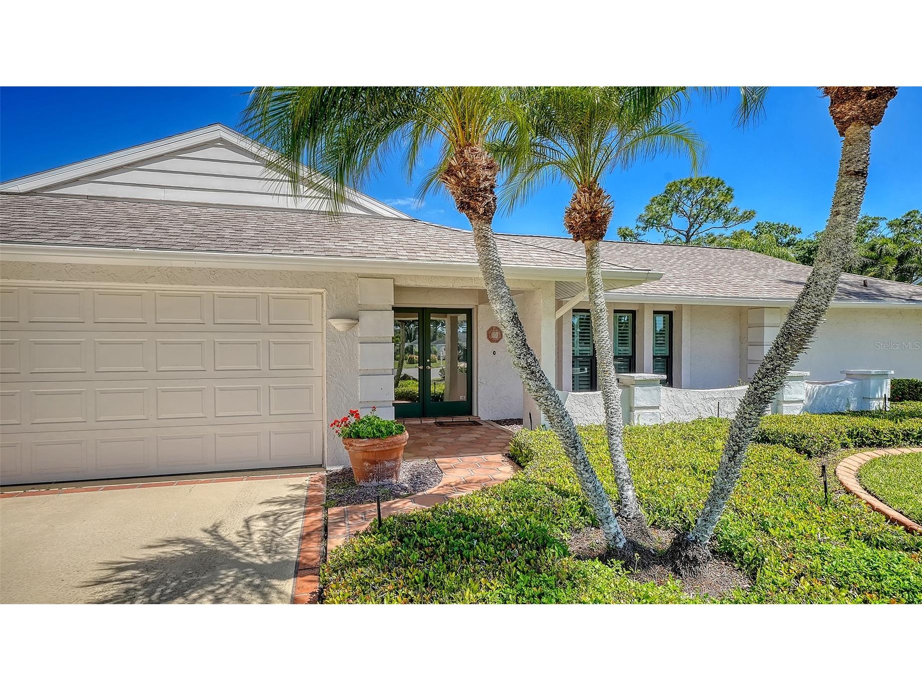 4865 Greywood Lane Sarasota FL 34235 A4690279 image1