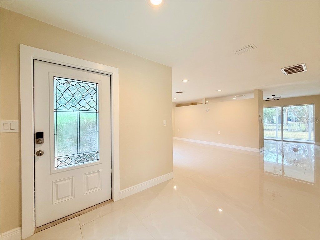 4866 Huntington Street NE Saint Petersburg FL 33703 TB8457817 image3