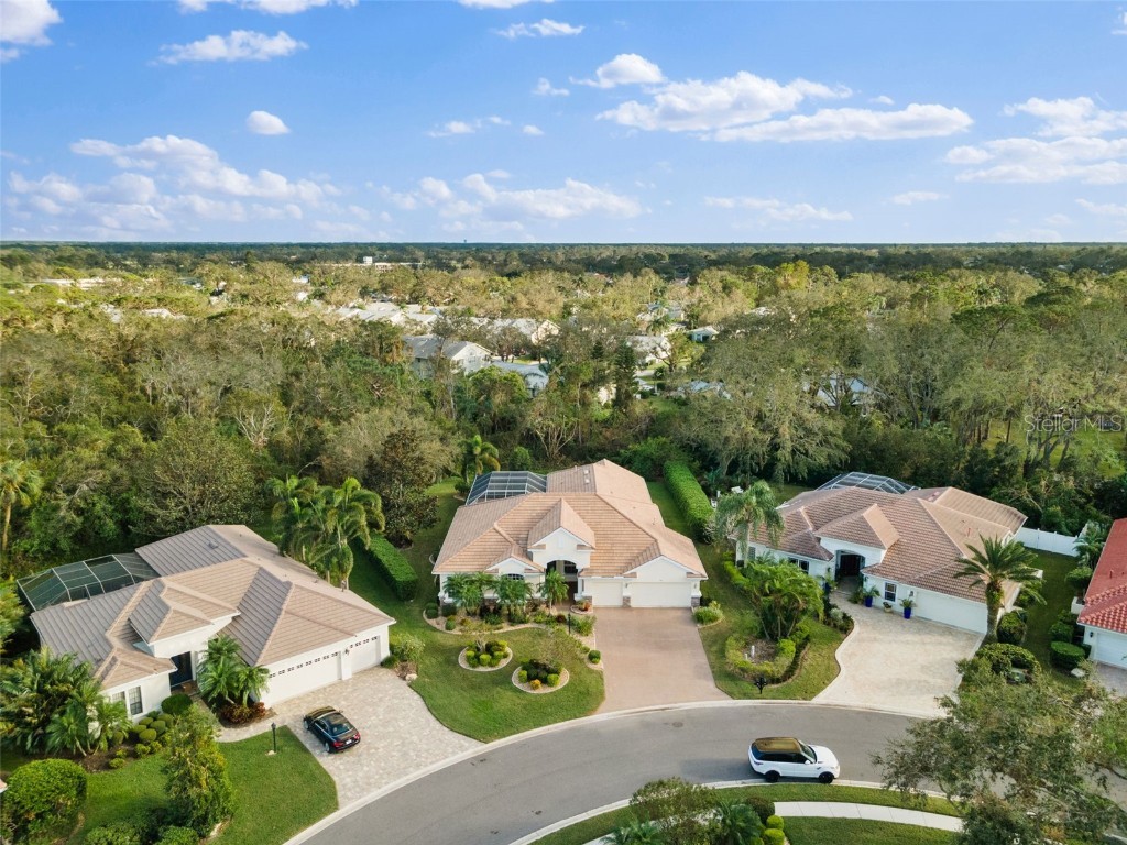 4867 Carrington Circle Sarasota FL 34243 A4627921 image1