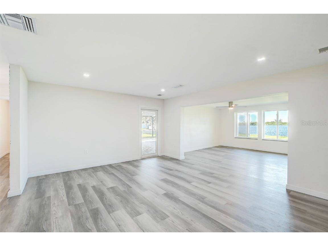 4867 E Riverside Drive Fort Myers FL 33905 A4671001 image7