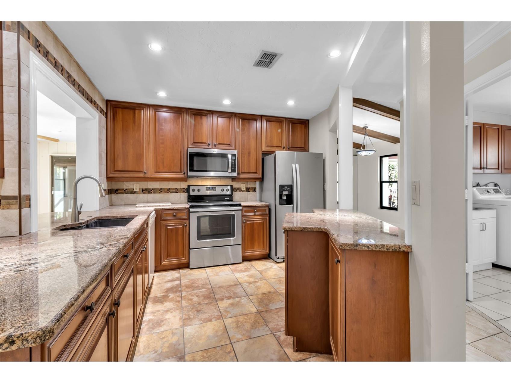 4867 Huntleigh Drive Sarasota FL 34233 A4685110 image13