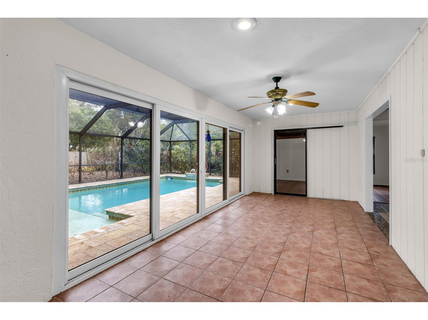 4867 Huntleigh Drive Sarasota FL 34233 A4685110 image19