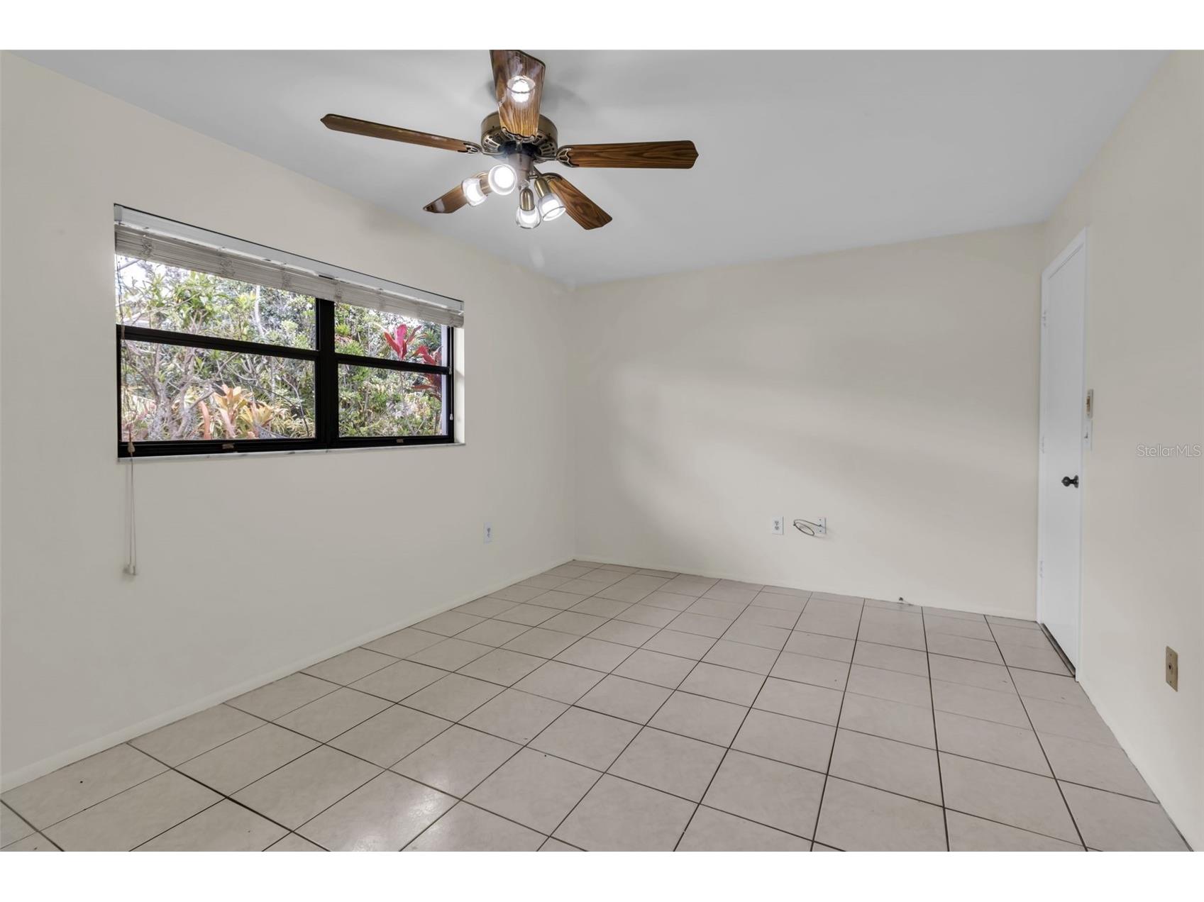4867 Huntleigh Drive Sarasota FL 34233 A4685110 image29