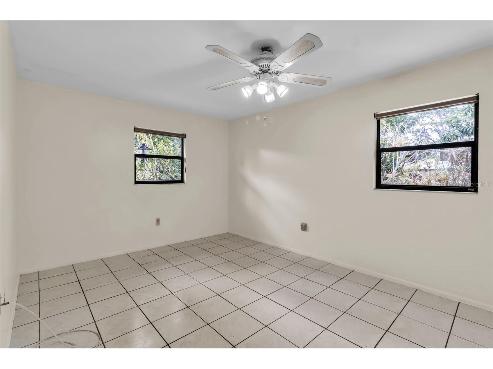4867 Huntleigh Drive Sarasota FL 34233 A4685110 image30