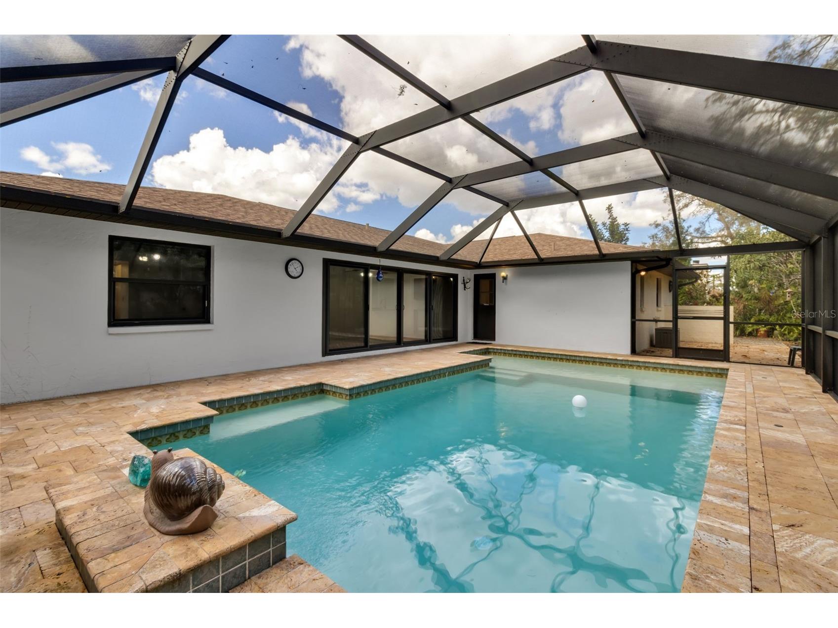 4867 Huntleigh Drive Sarasota FL 34233 A4685110 image4