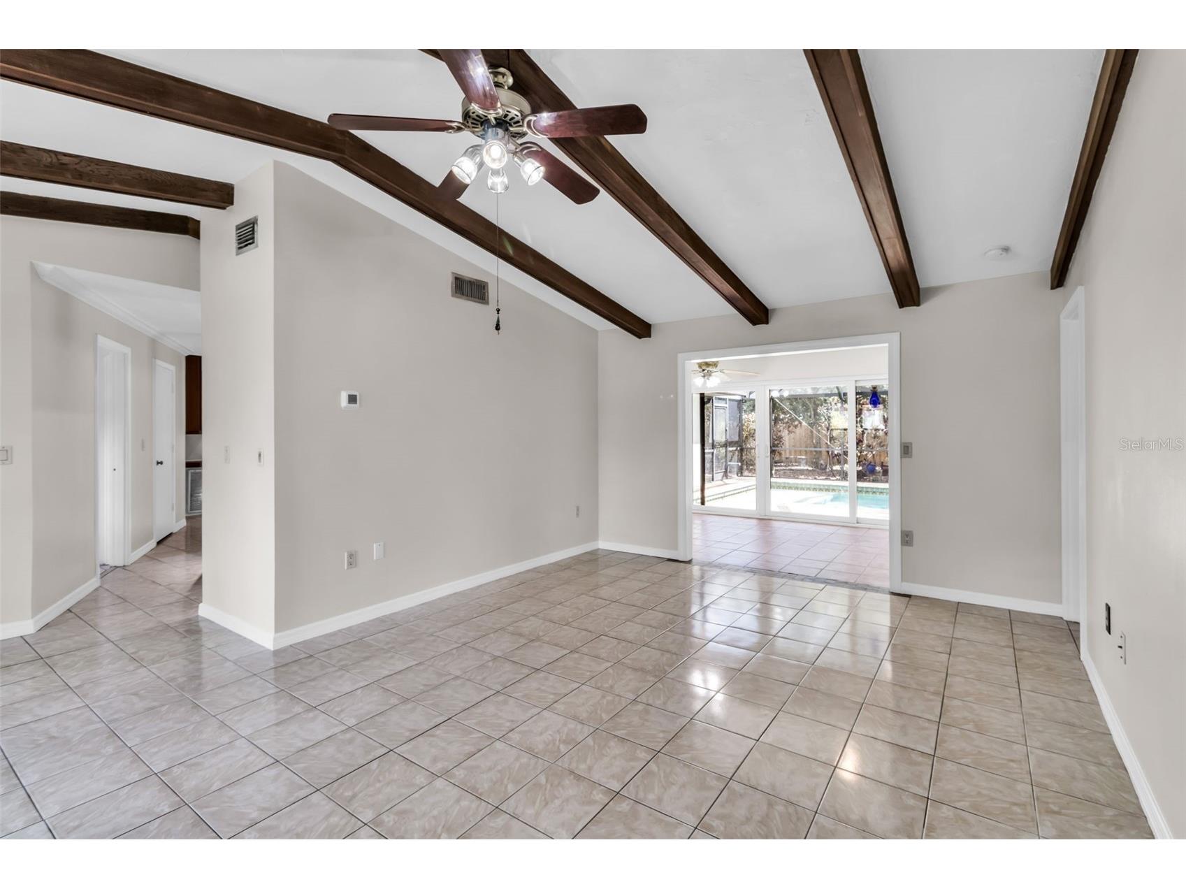 4867 Huntleigh Drive Sarasota FL 34233 A4685110 image7