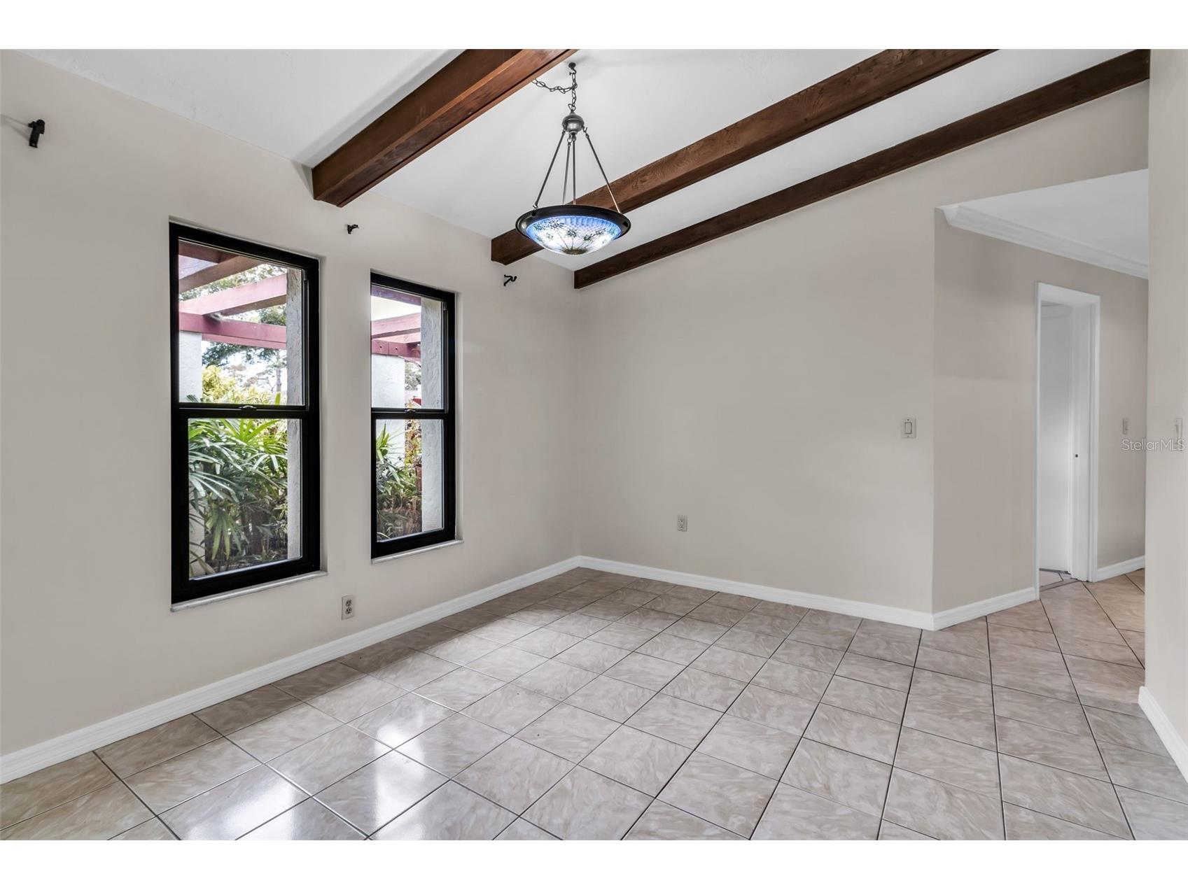 4867 Huntleigh Drive Sarasota FL 34233 A4685110 image9