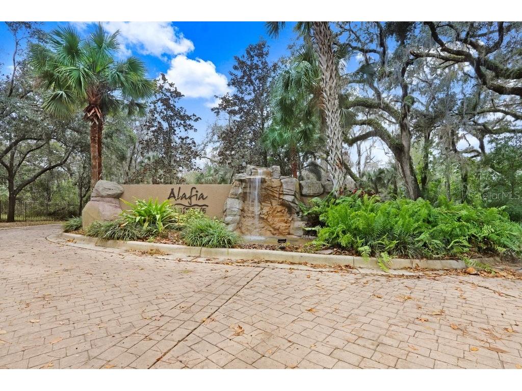 4868 Rambling River Road Brandon FL 33511 - ALAFIA RIVER TB8346380 image1