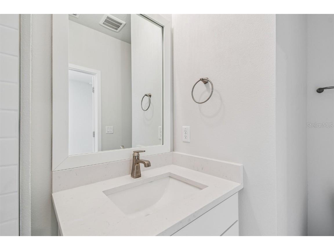 487 31st Way N Saint Petersburg FL 33713 TB8413881 image32