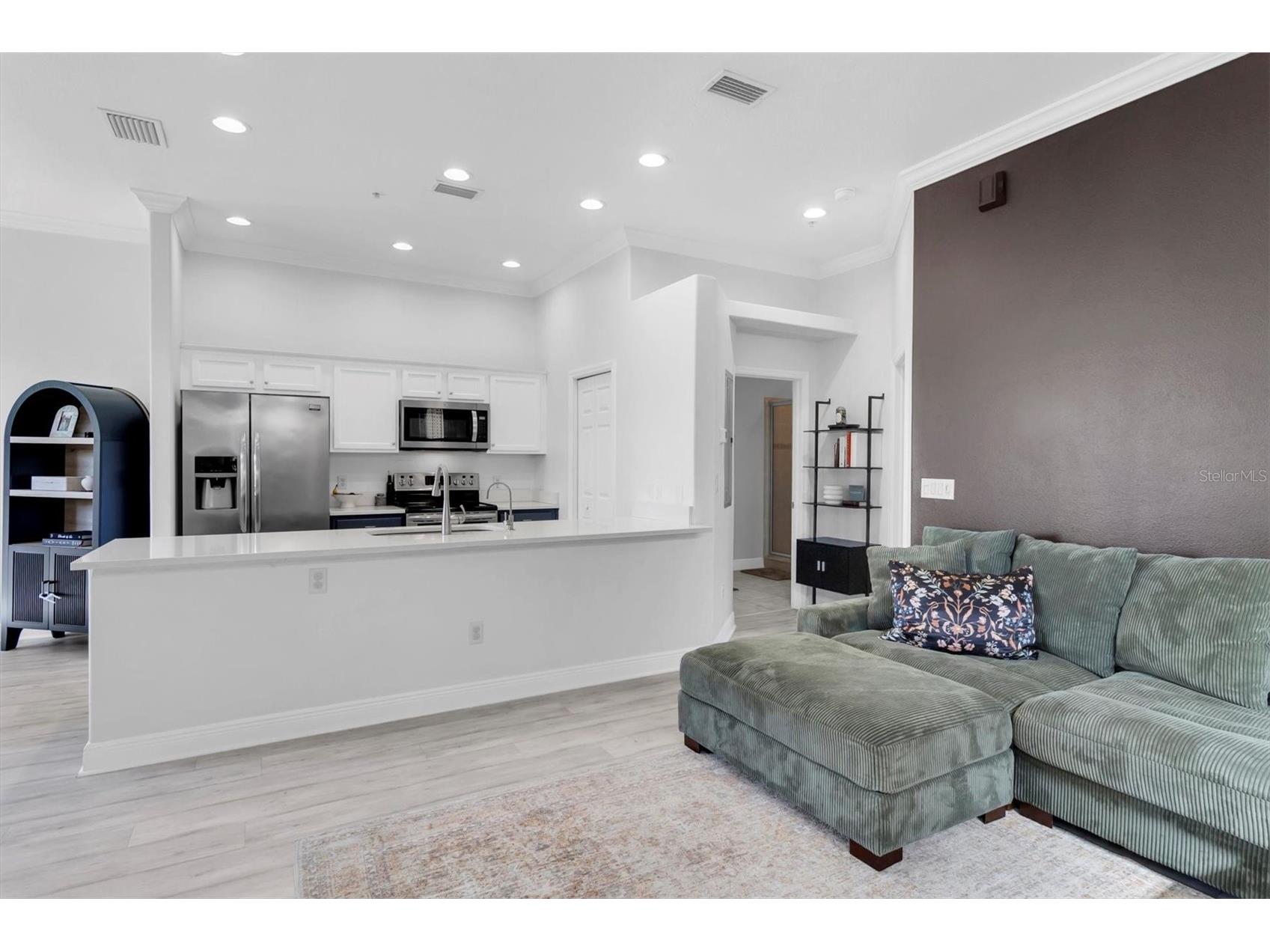 487 Bayou Village Drive Tarpon Springs FL 34689 W7879900 image11