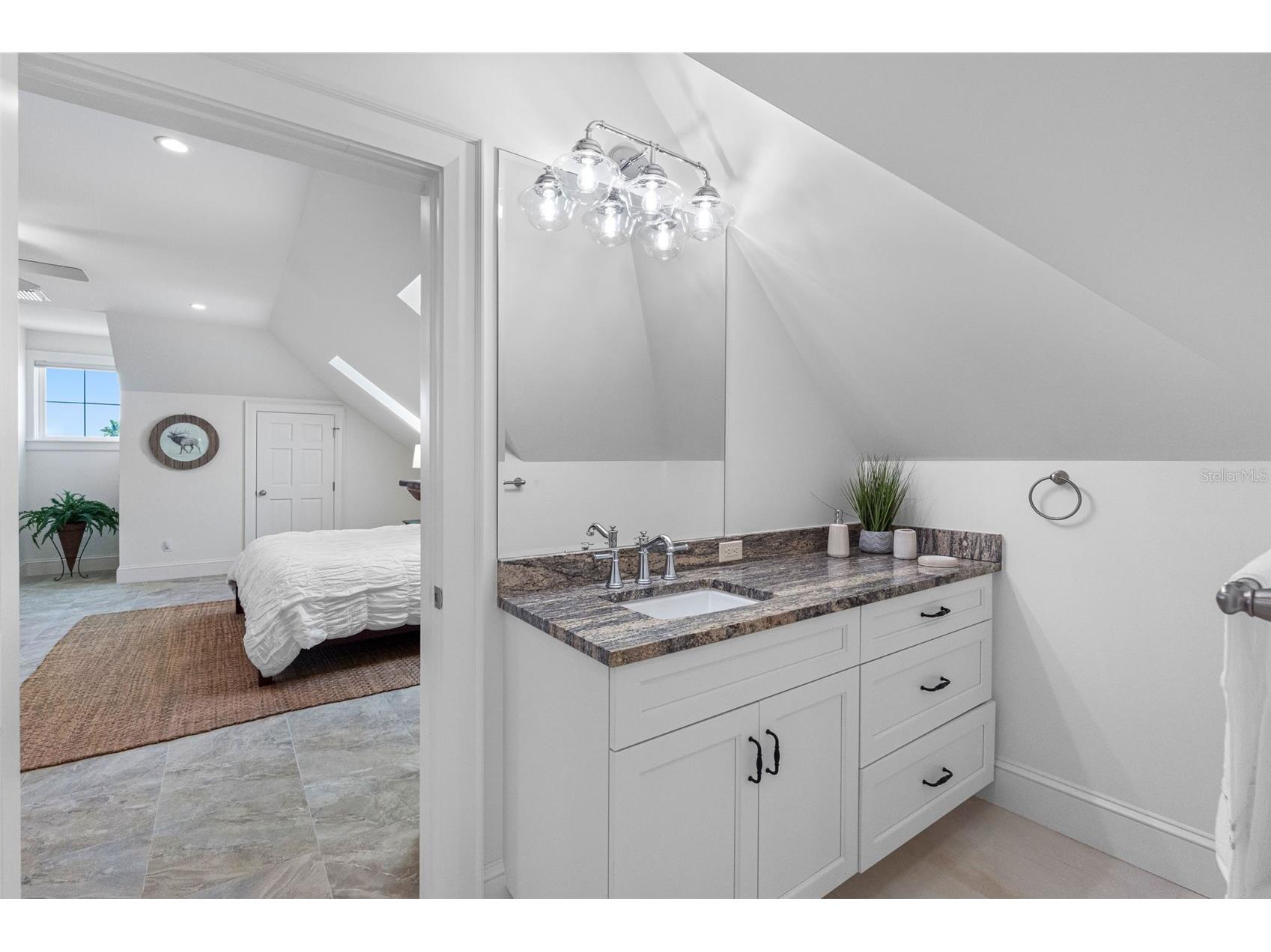487 Meadow Lark Dr Sarasota FL 34236 TB8501123 image80