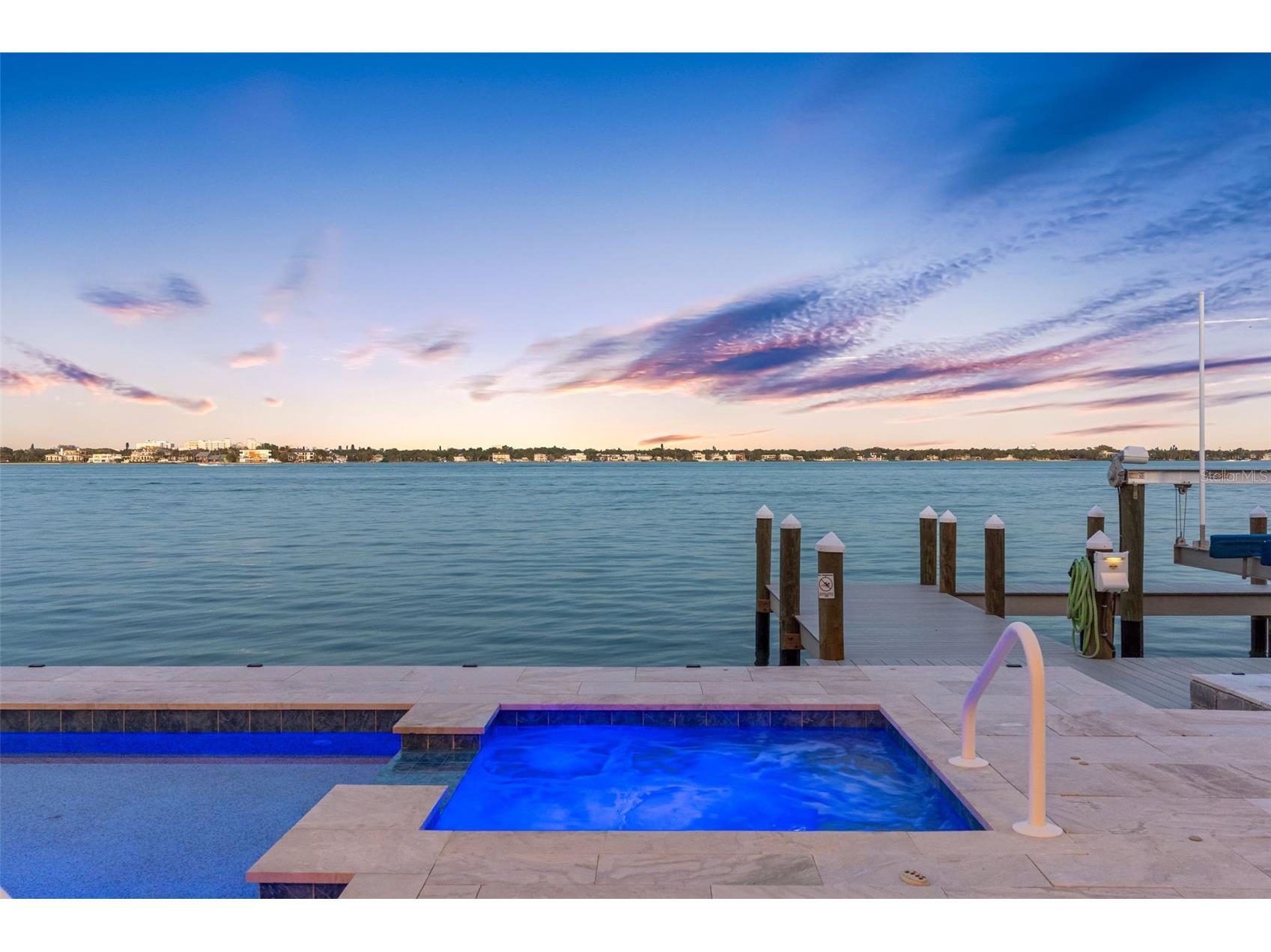 487 Meadow Lark Dr Sarasota FL 34236 TB8501123 image92