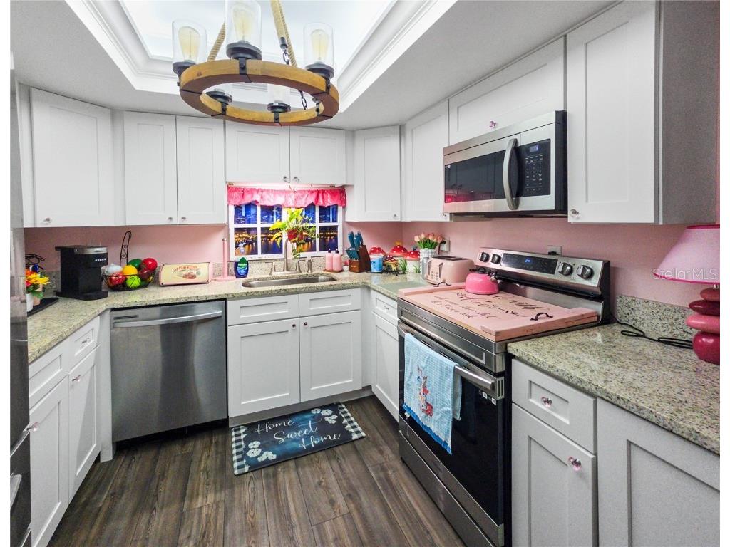 487 Midway Drive #B Ocala FL 34472 - LAKE SPARKLE OM715397 image10