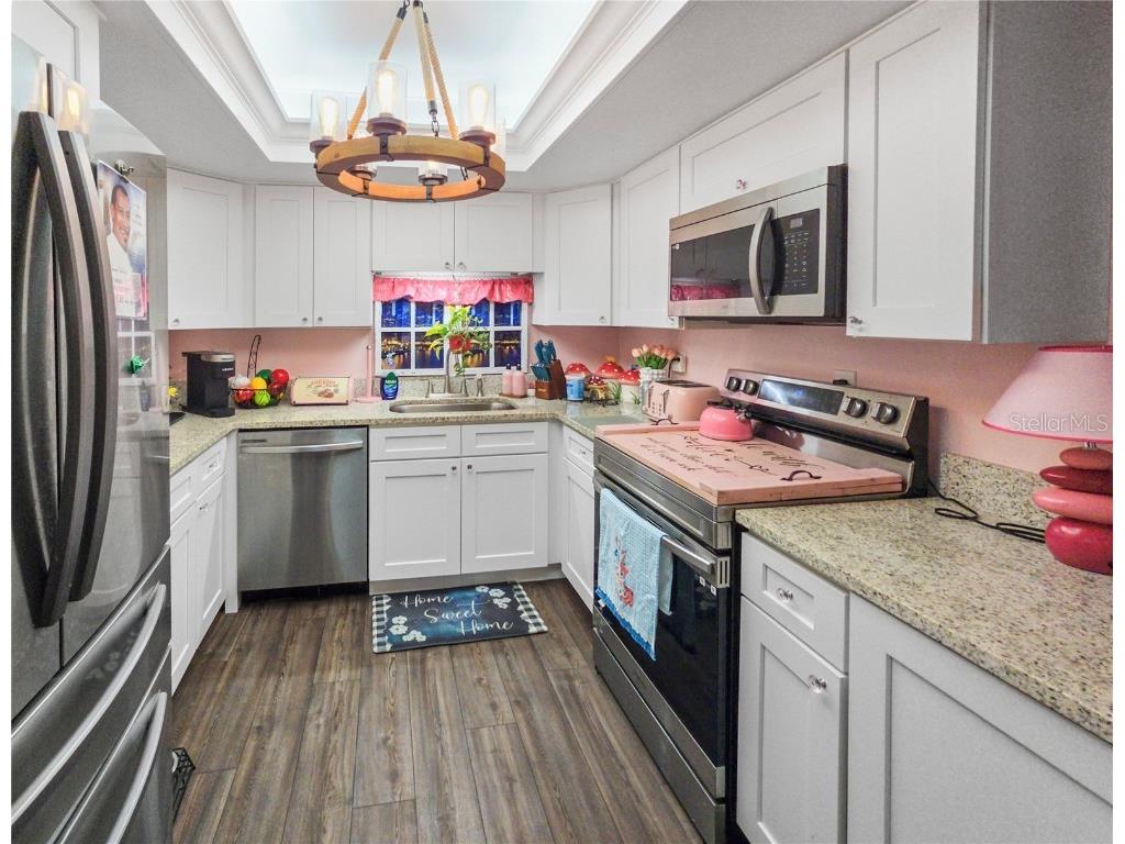 487 Midway Drive #B Ocala FL 34472 - LAKE SPARKLE OM715397 image12