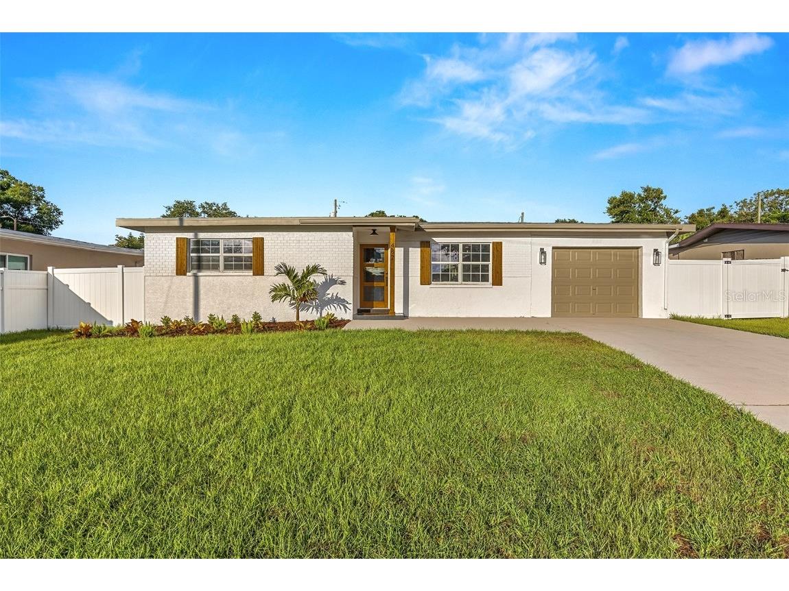487 Oakwood Drive Dunedin FL 34698 U8246530 image1