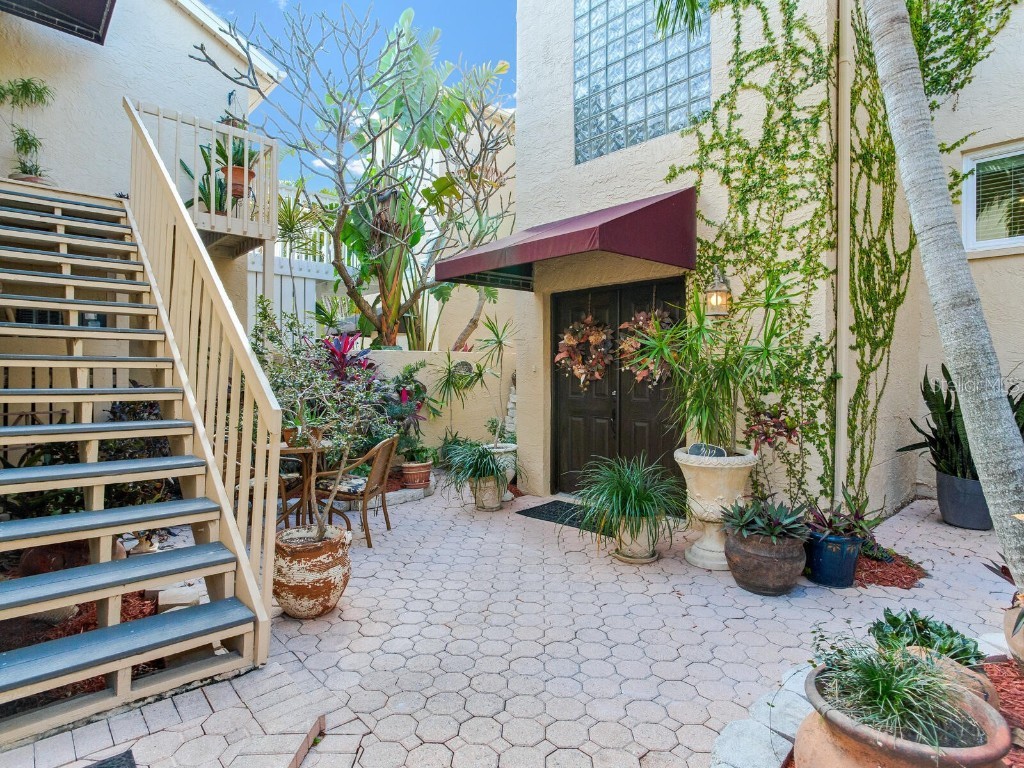 487 Pinellas Bayway S #202 Tierra Verde FL 33715 U8229172 image1