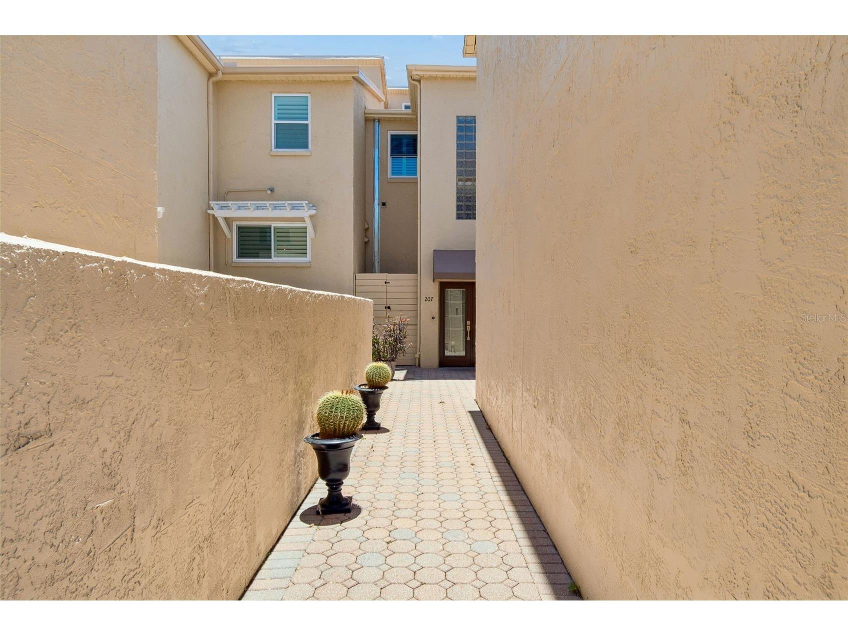 487 Pinellas Bayway S #207 Saint Petersburg FL 33715 TB8505494 image5