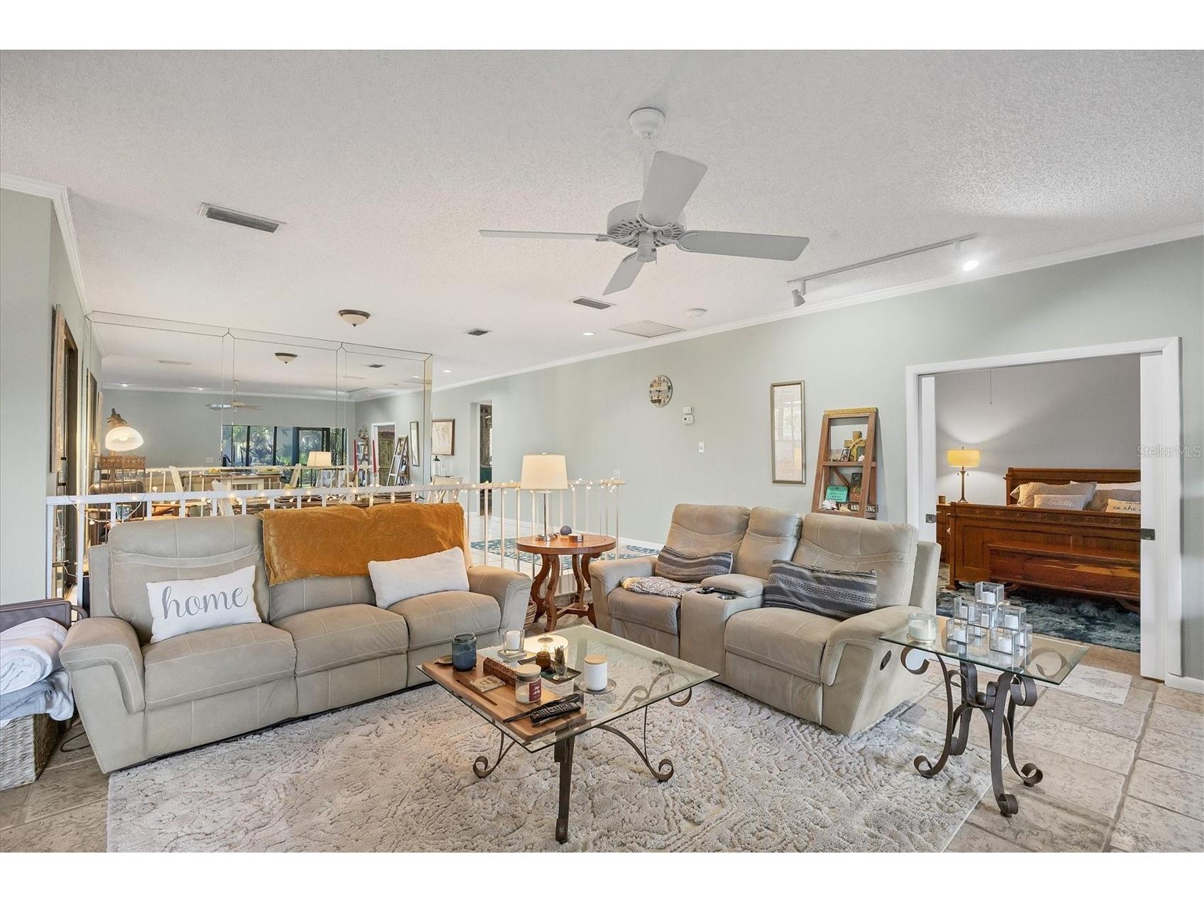 4870 Kestral Park Circle #14 Sarasota FL 34231 A4680535 image14