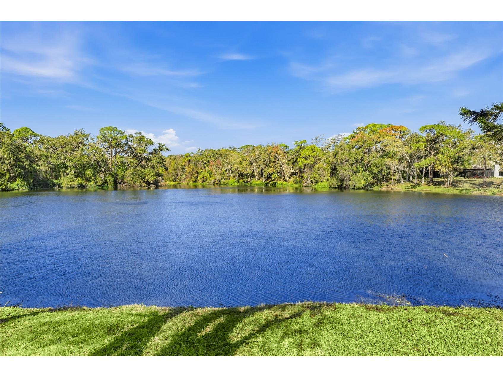 4870 Tivoli Court Sarasota FL 34235 - LAKE DE SOTO A4675116 image1