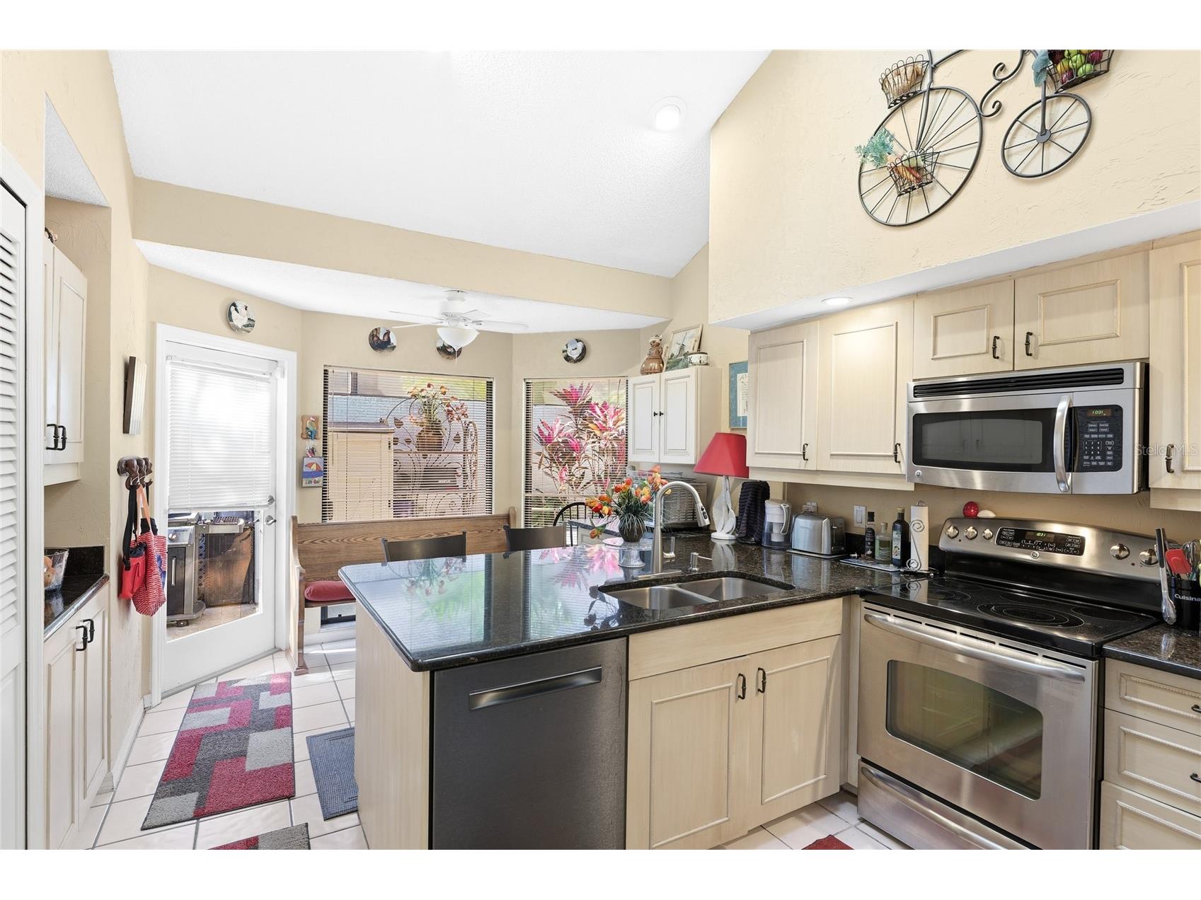 4870 Tivoli Court Sarasota FL 34235 - LAKE DE SOTO A4675116 image14