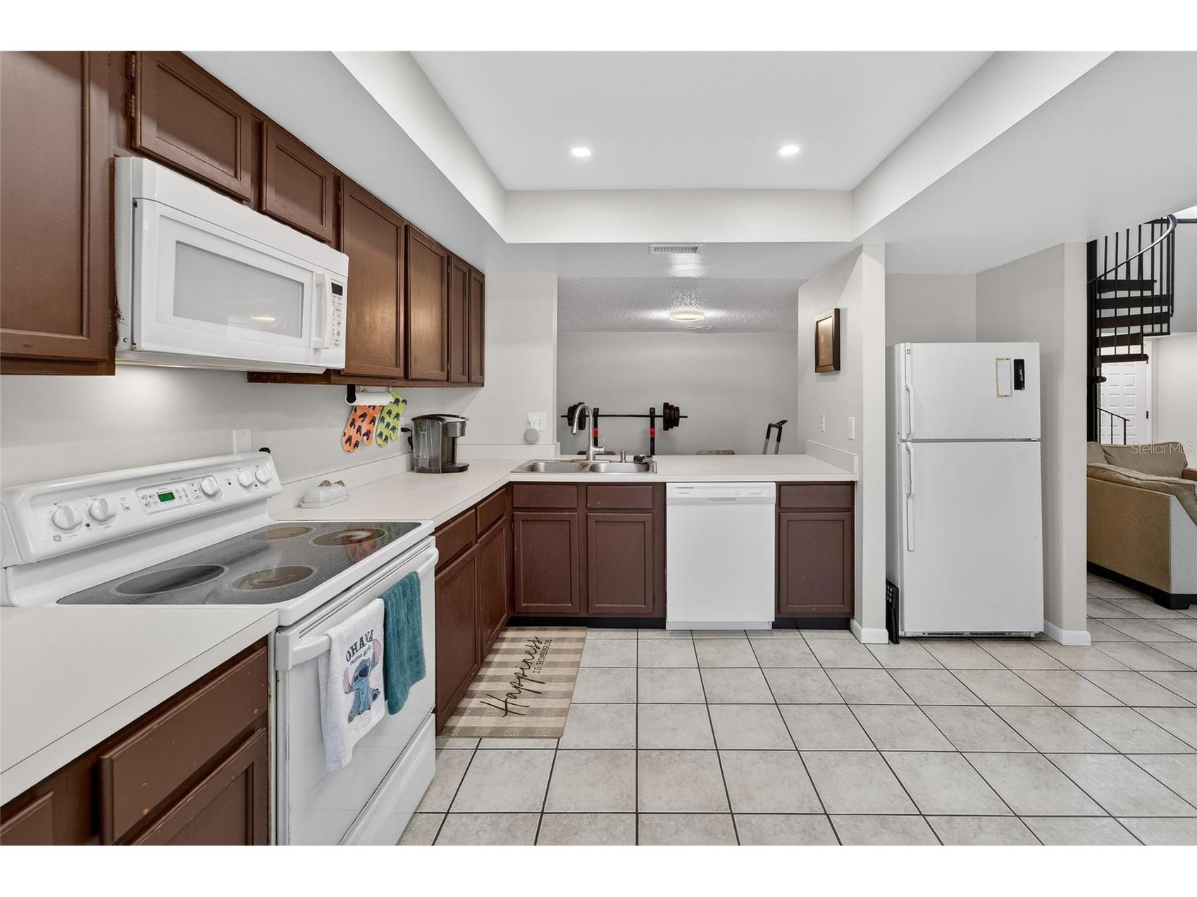 4871 Puritan Circle Tampa FL 33617 TB8476565 image11