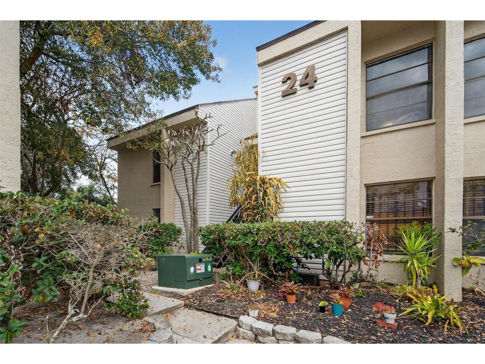 4871 Puritan Circle Tampa FL 33617 TB8476565 image2