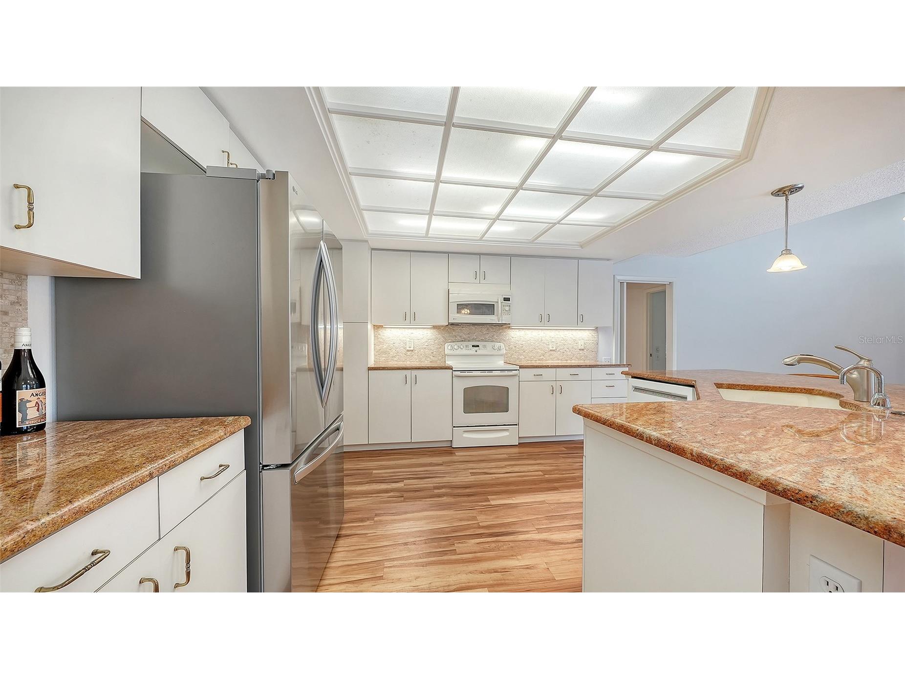 4871 Winterhaven Drive Sarasota FL 34233 A4693755 image16