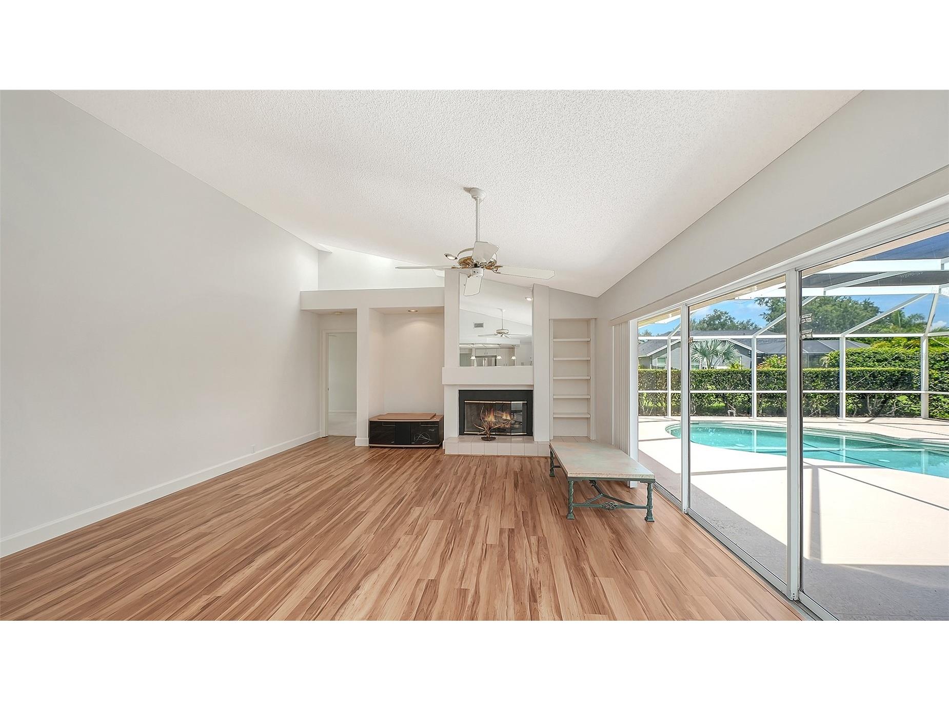 4871 Winterhaven Drive Sarasota FL 34233 A4693755 image23