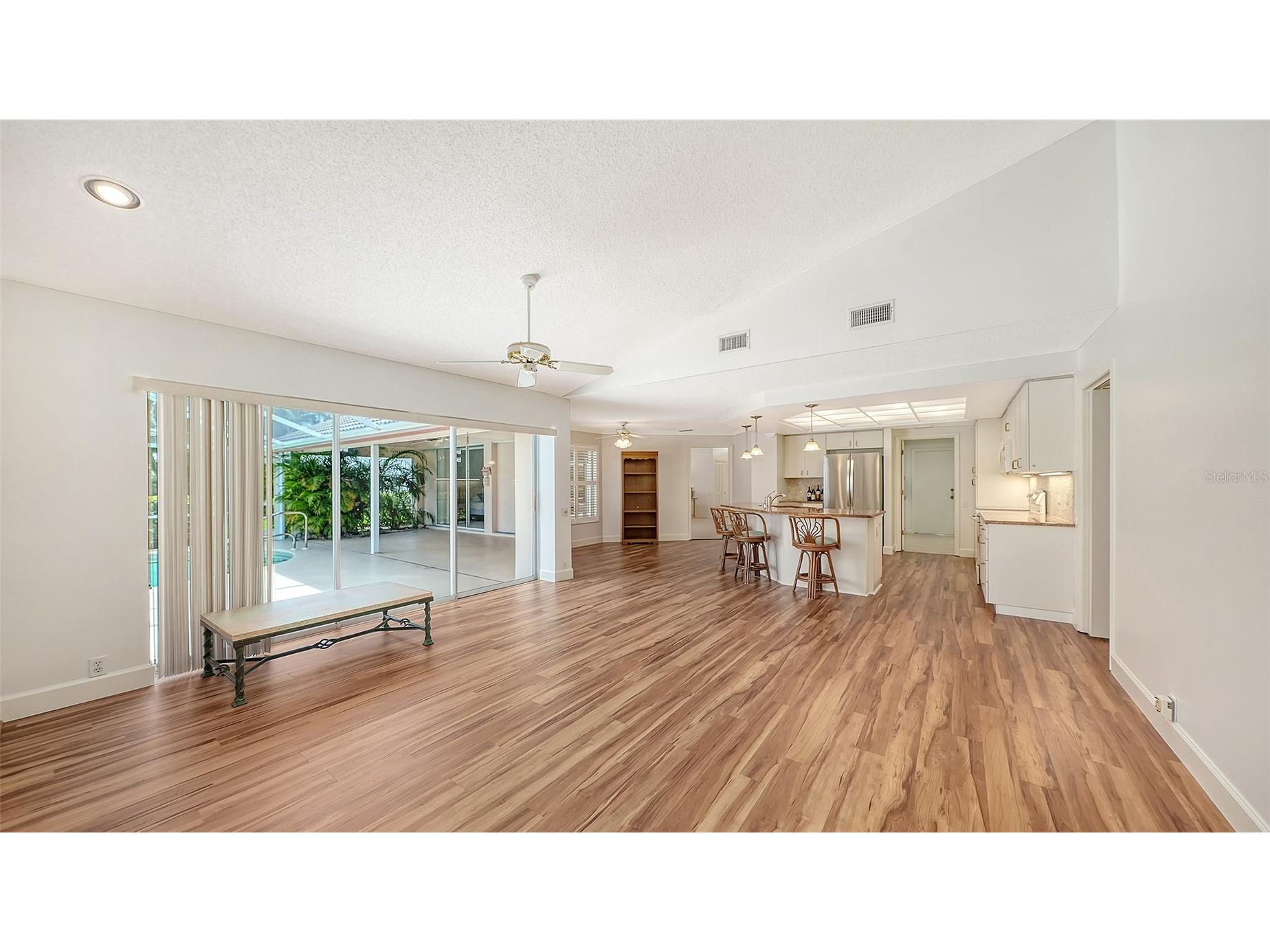 4871 Winterhaven Drive Sarasota FL 34233 A4693755 image25
