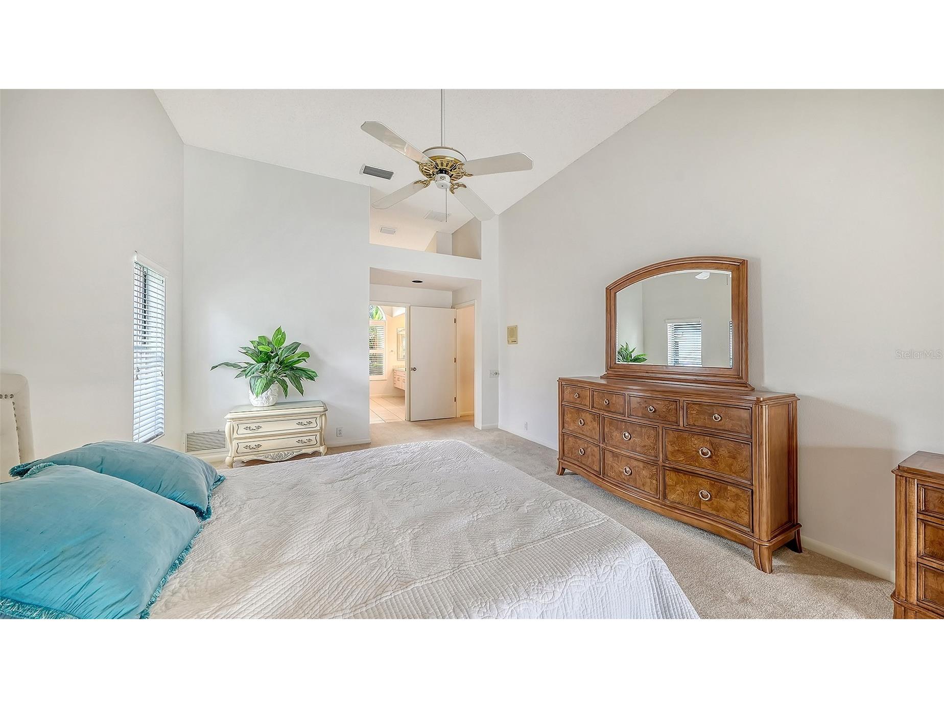 4871 Winterhaven Drive Sarasota FL 34233 A4693755 image27