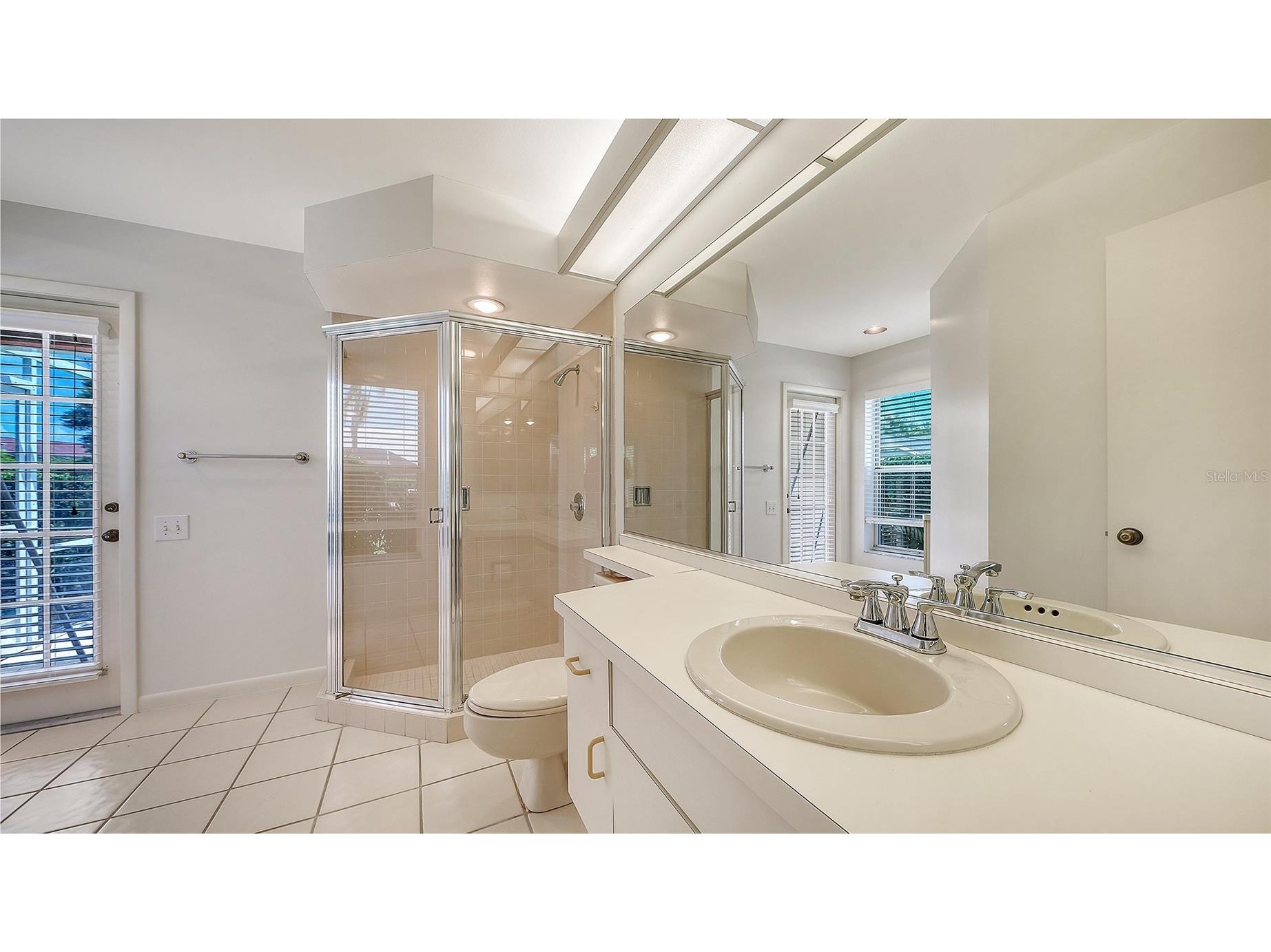 4871 Winterhaven Drive Sarasota FL 34233 A4693755 image34
