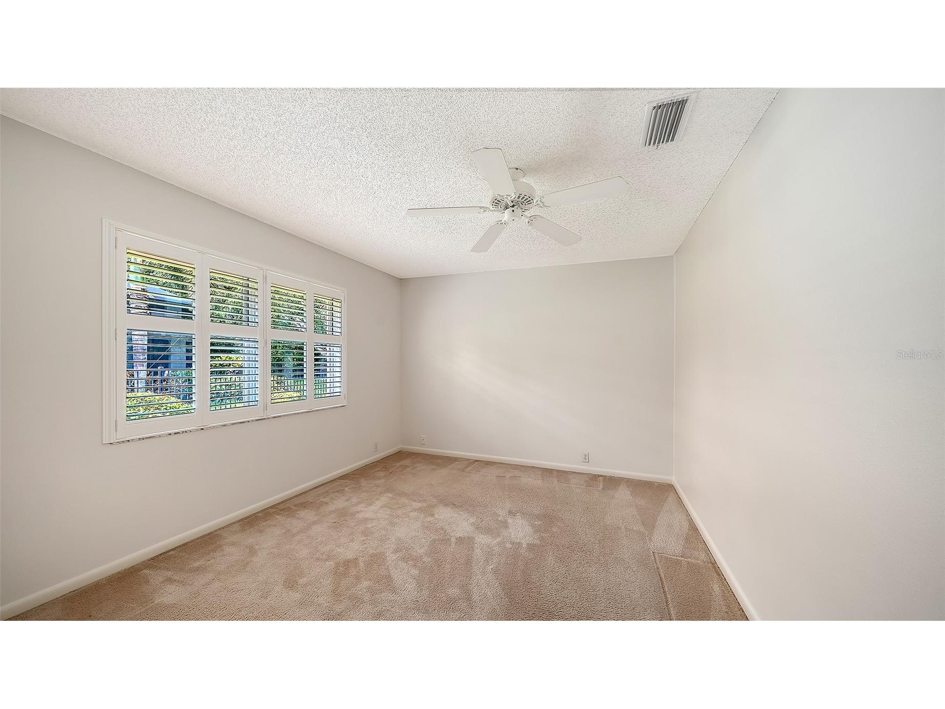 4871 Winterhaven Drive Sarasota FL 34233 A4693755 image37