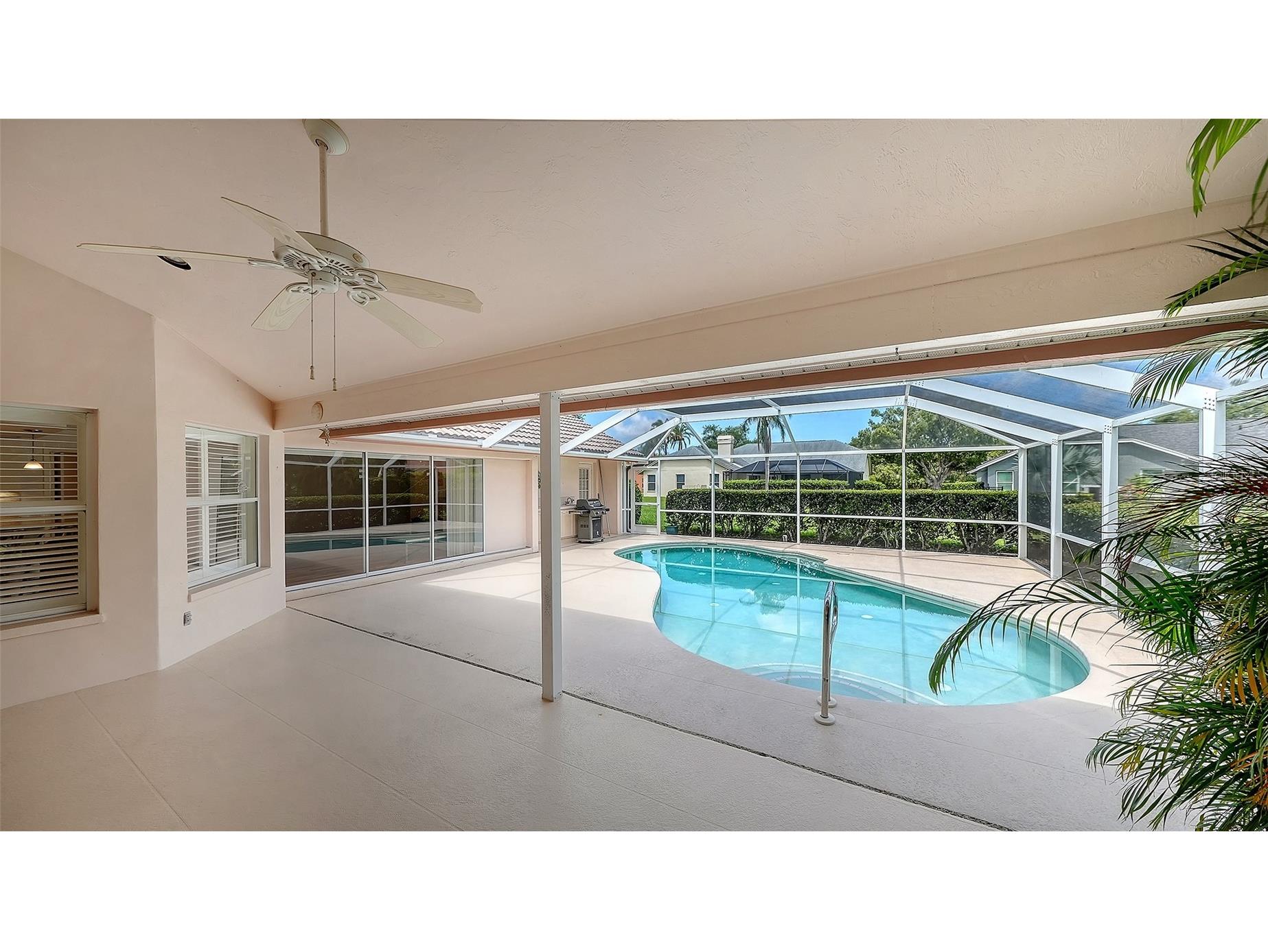 4871 Winterhaven Drive Sarasota FL 34233 A4693755 image45