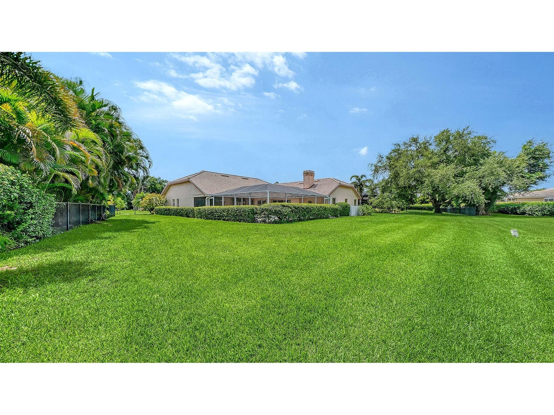 4871 Winterhaven Drive Sarasota FL 34233 A4693755 image51