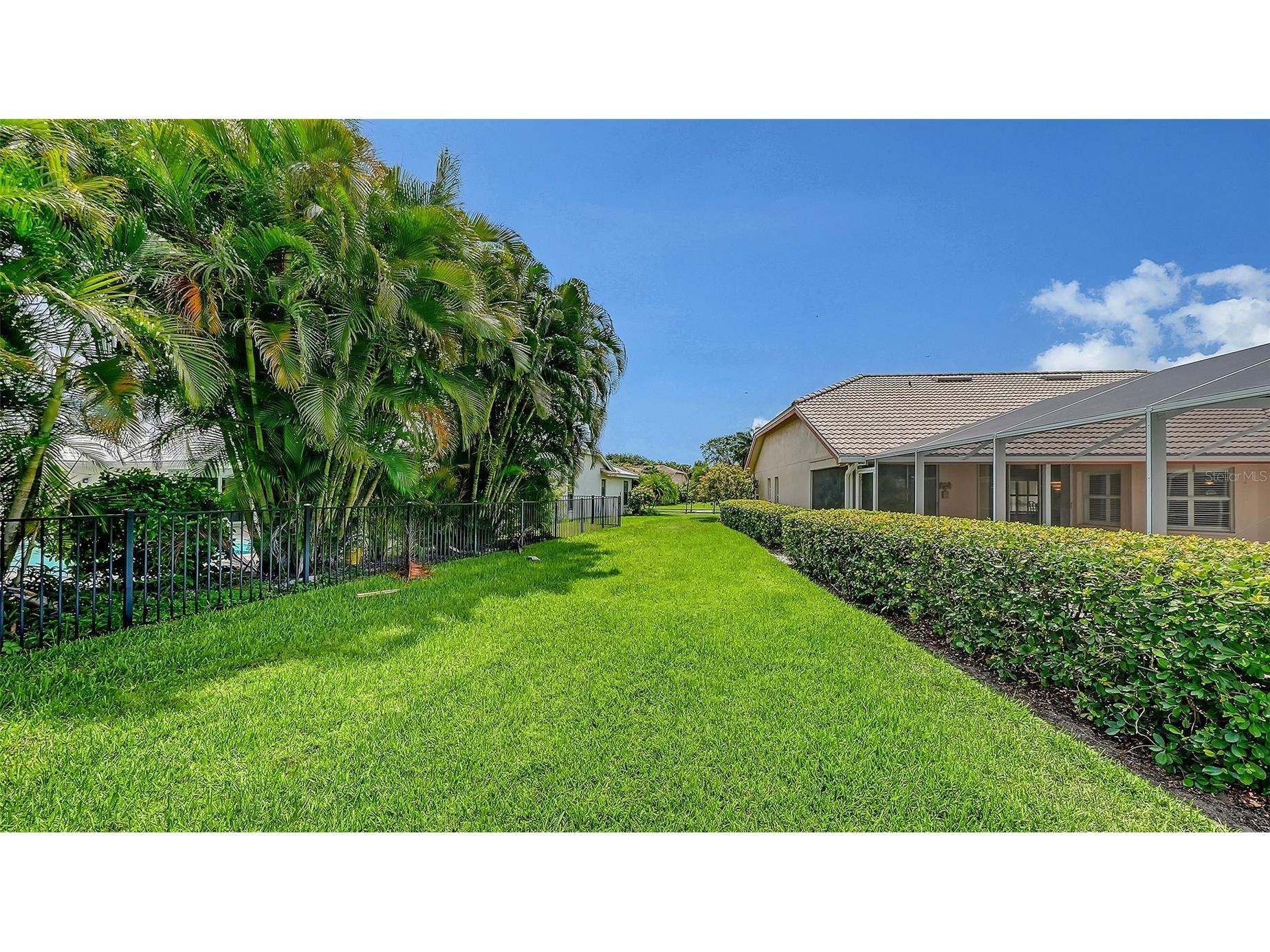 4871 Winterhaven Drive Sarasota FL 34233 A4693755 image53