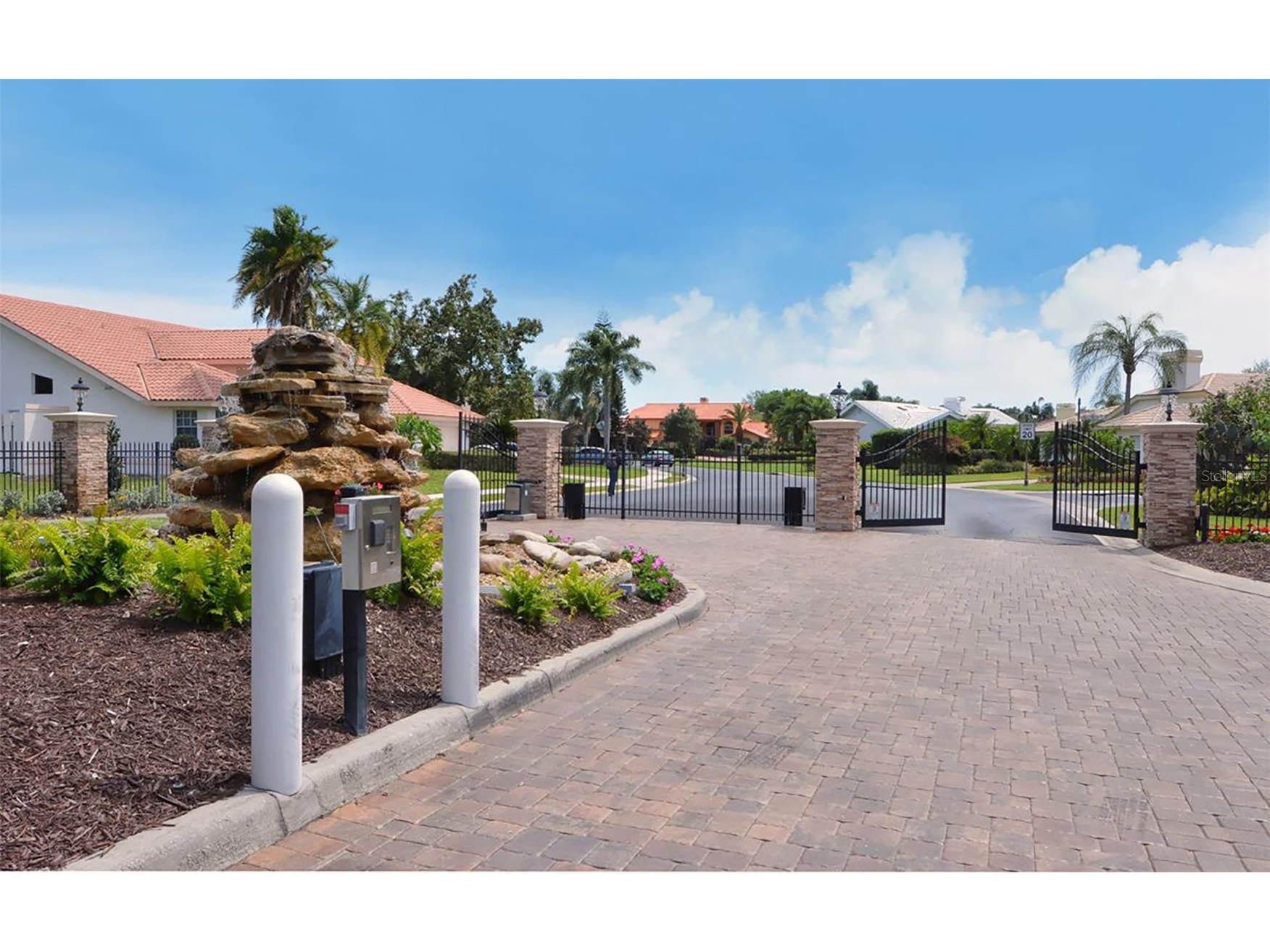4871 Winterhaven Drive Sarasota FL 34233 A4693755 image58