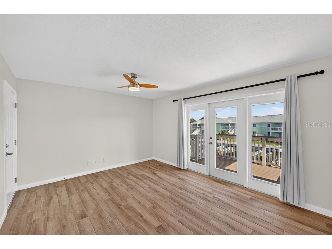 4872 Beach Drive SE #D Saint Petersburg FL 33705 TB8451376 image3