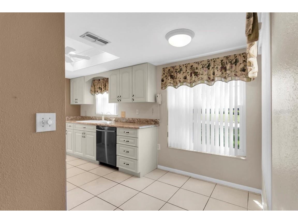 4872 Boonesboro Court New Port Richey FL 34655 W7878067 image10