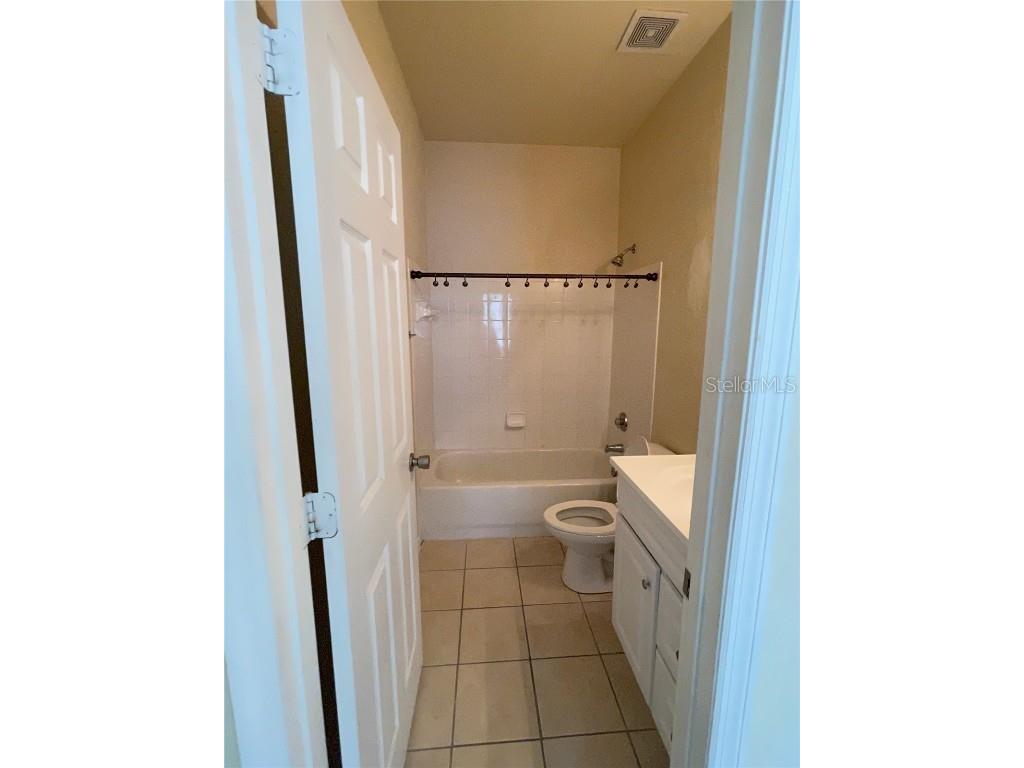 4872 NW 42nd Road #106 Gainesville FL 32606 GC533410 image16