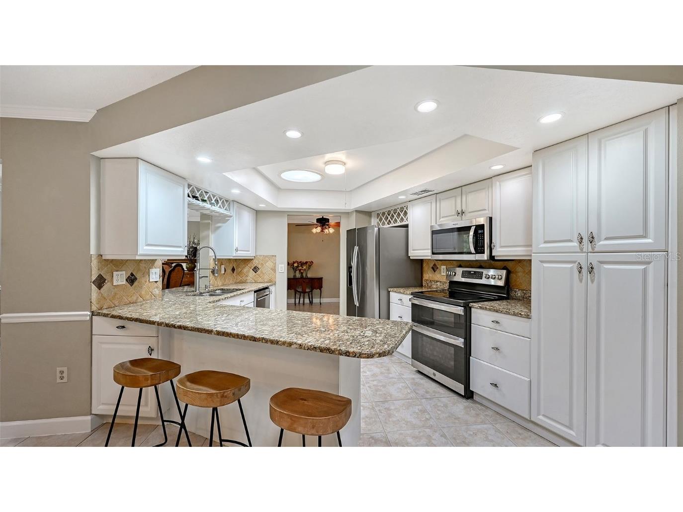 4873 Huntleigh Drive Sarasota FL 34233 A4666290 image15