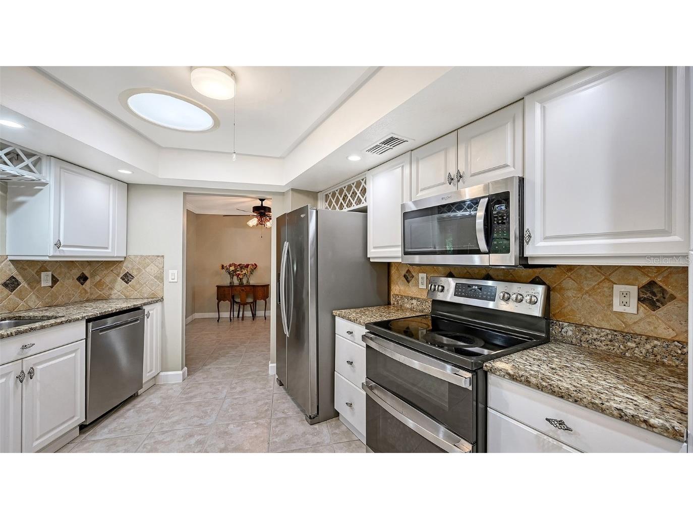 4873 Huntleigh Drive Sarasota FL 34233 A4666290 image16