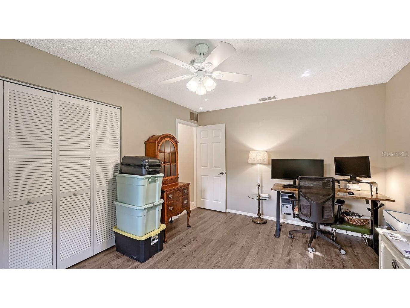 4873 Huntleigh Drive Sarasota FL 34233 A4666290 image23