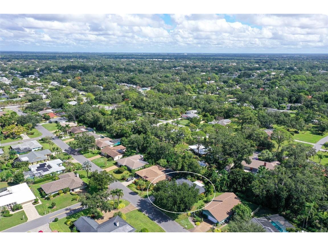 4873 Huntleigh Drive Sarasota FL 34233 A4666290 image47