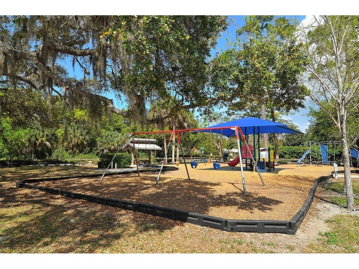 4873 Huntleigh Drive Sarasota FL 34233 A4666290 image53